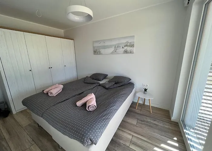 Promenade Apartment *